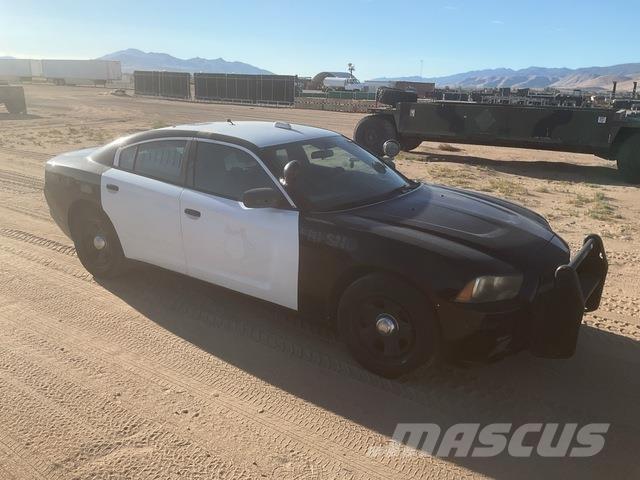 Dodge Charger Автомобілі