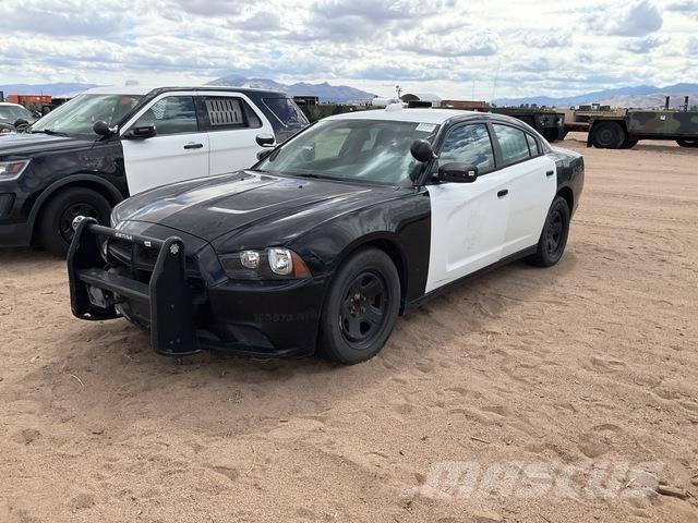 Dodge Charger Автомобілі