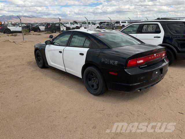 Dodge Charger Автомобілі