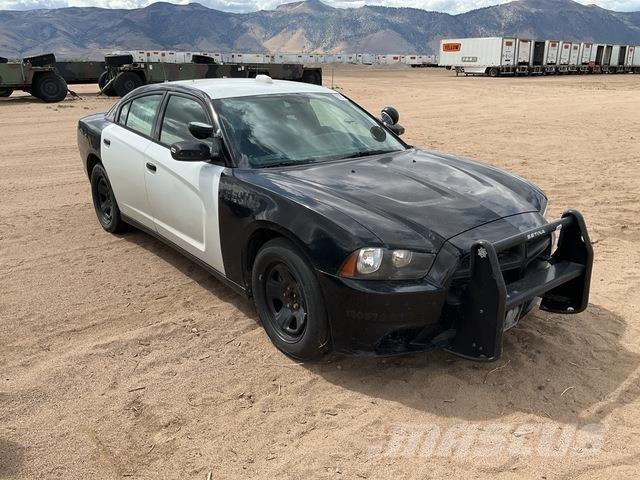 Dodge Charger Автомобілі