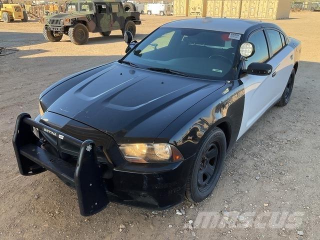 Dodge Charger Автомобілі