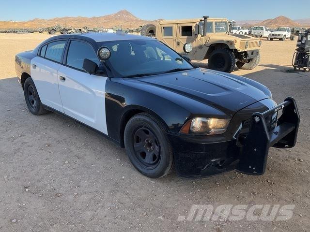 Dodge Charger Автомобілі