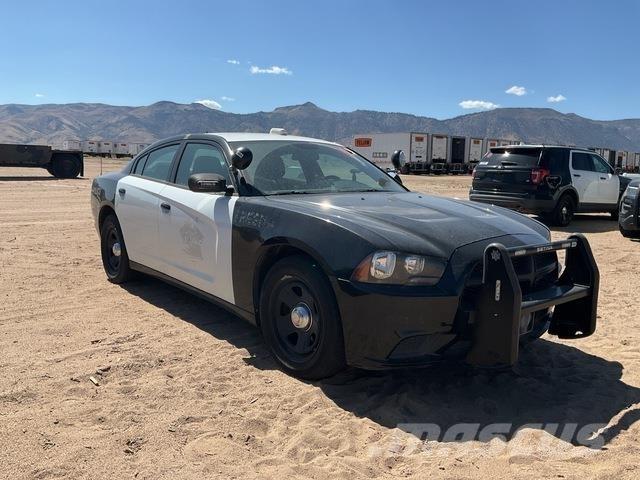 Dodge Charger Автомобілі