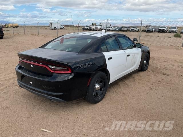 Dodge Charger Автомобілі