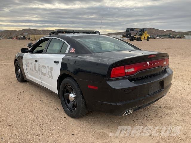 Dodge Charger Автомобілі