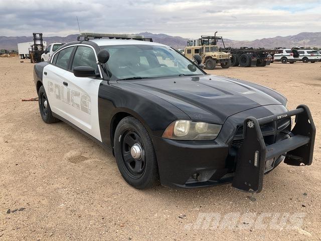 Dodge Charger Автомобілі