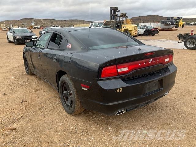 Dodge Charger Автомобілі