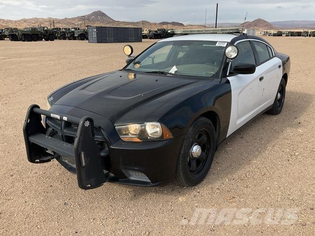 Dodge Charger Автомобілі