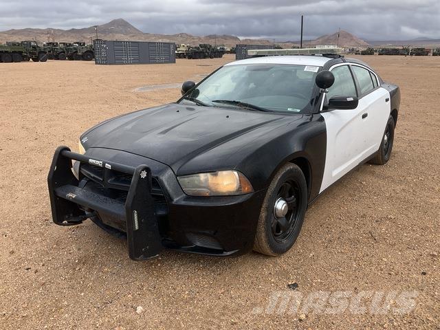 Dodge Charger Автомобілі