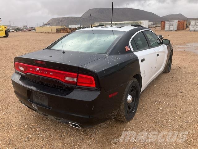 Dodge Charger Автомобілі