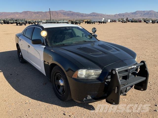 Dodge Charger Автомобілі