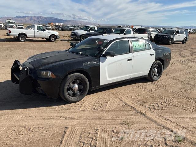 Dodge Charger Автомобілі