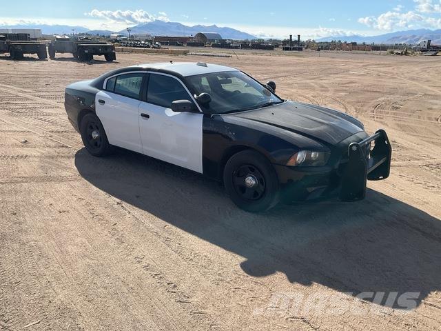 Dodge Charger Автомобілі
