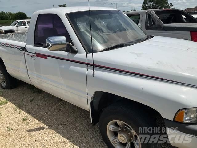 Dodge Ram 2500 Інше
