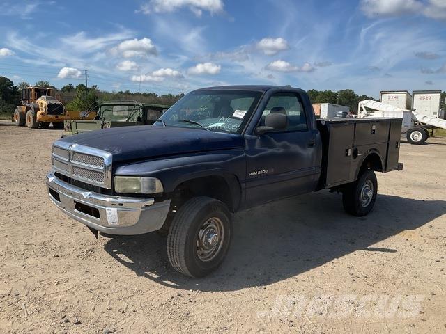 Dodge Ram 2500 Пікапи / Бічне розвантаження