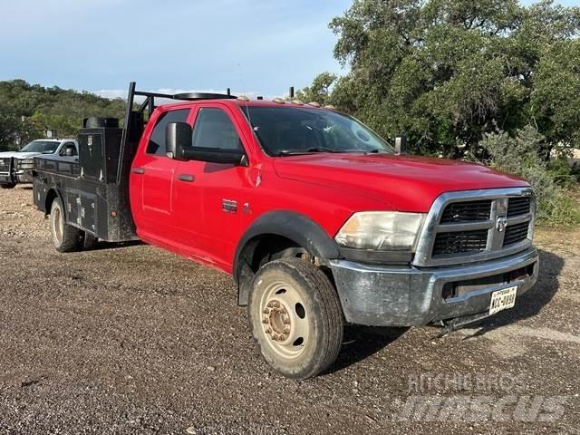 Dodge Ram 5500 Вантажівки-платформи/бокове розвантаження