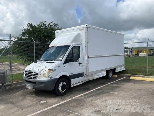 Dodge Sprinter Панельні фургони