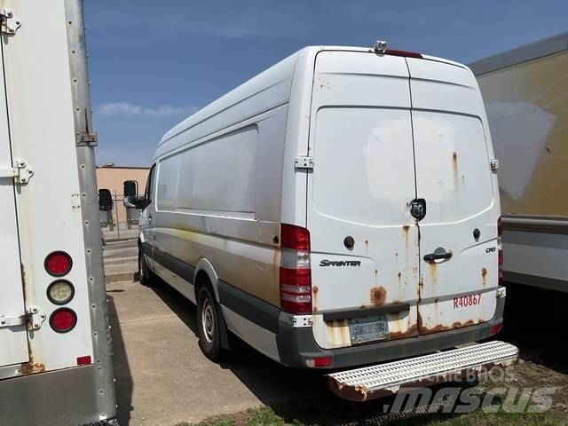 Dodge Sprinter Панельні фургони