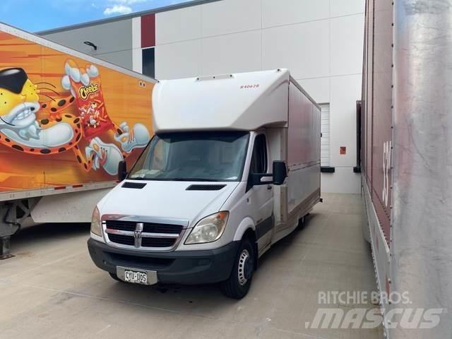 Dodge Sprinter Панельні фургони