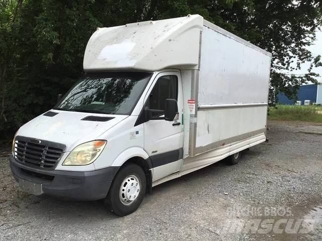 Dodge Sprinter Панельні фургони