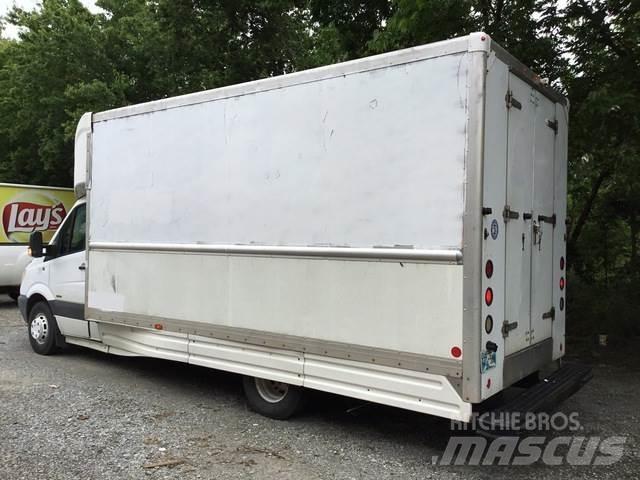 Dodge Sprinter Панельні фургони