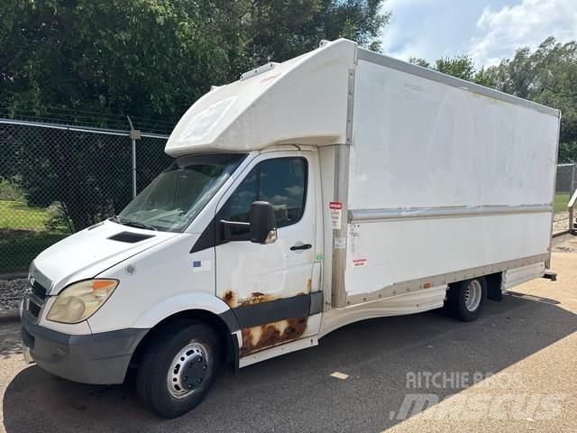 Dodge Sprinter Панельні фургони