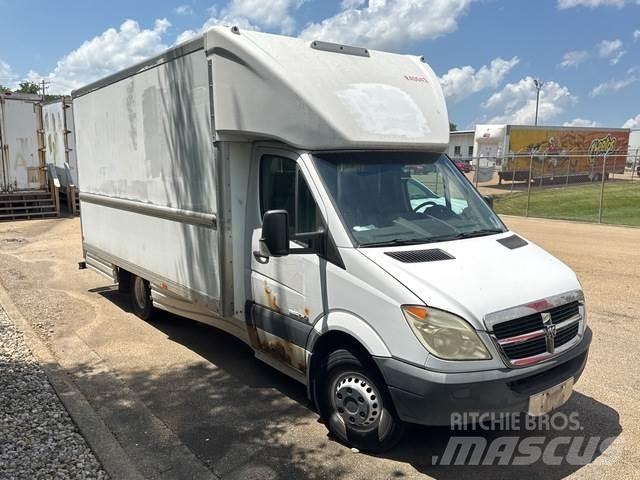 Dodge Sprinter Панельні фургони