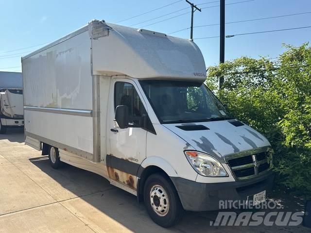 Dodge Sprinter Панельні фургони