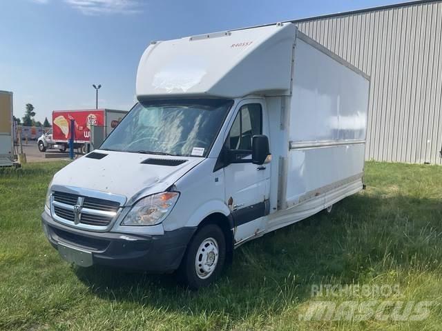 Dodge Sprinter Панельні фургони