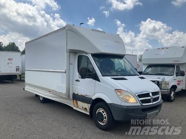 Dodge Sprinter Панельні фургони