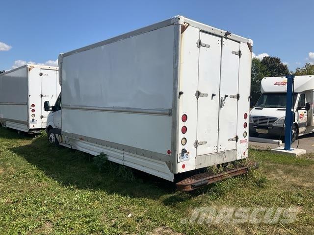 Dodge Sprinter Панельні фургони