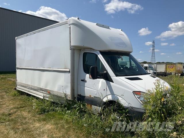 Dodge Sprinter Панельні фургони