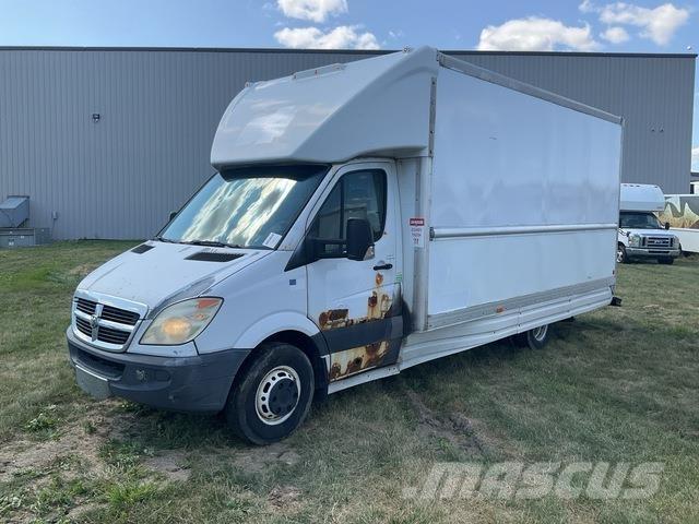 Dodge Sprinter Панельні фургони