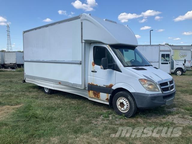 Dodge Sprinter Панельні фургони