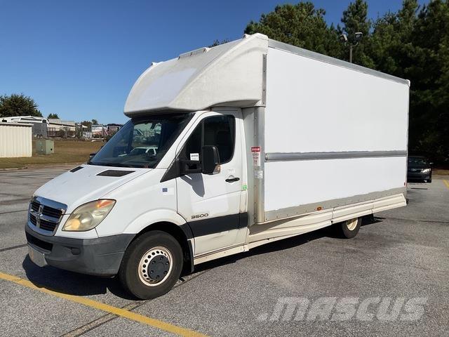 Dodge Sprinter Панельні фургони