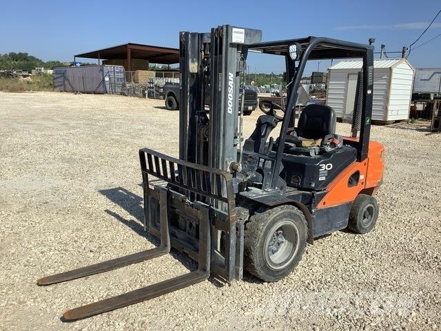 Doosan D30S-7 Інше