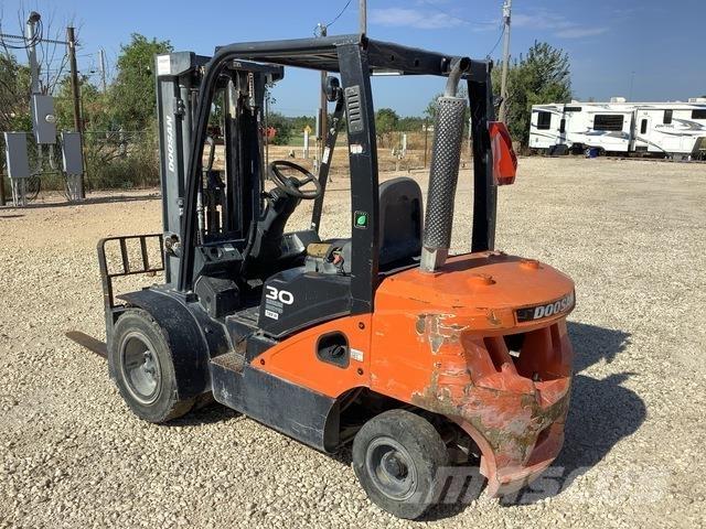 Doosan D30S-7 Інше