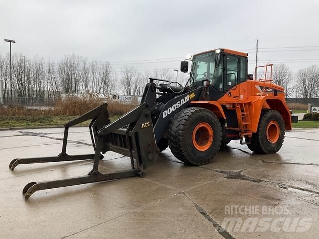 Doosan DL300-5 Фронтальні навантажувачі
