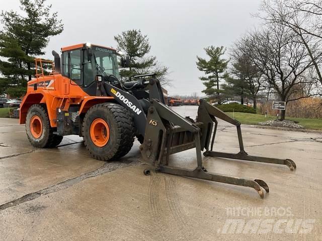 Doosan DL300-5 Фронтальні навантажувачі