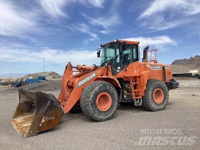 Doosan DL300-5 Фронтальні навантажувачі