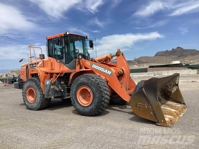 Doosan DL300-5 Фронтальні навантажувачі