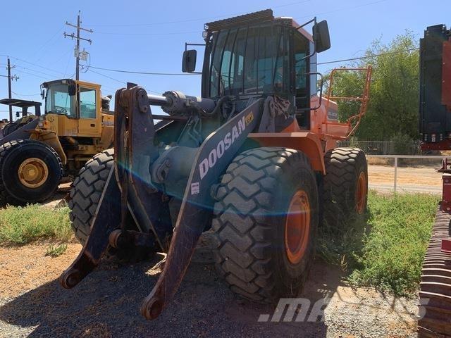 Doosan DL300-5 Фронтальні навантажувачі