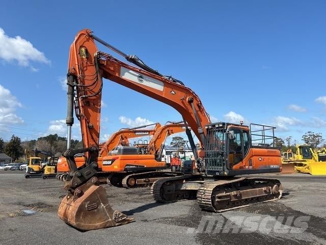Doosan DX300LC Гусеничні екскаватори