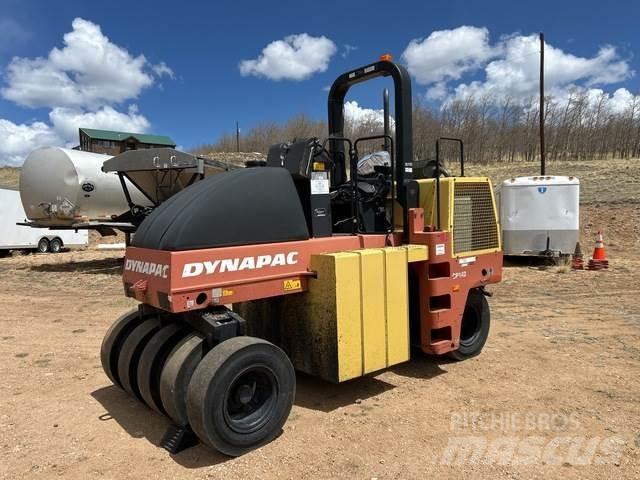 Dynapac CP142 Пневматичні катки