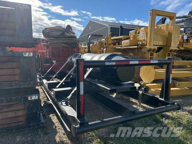  Earthtool Гідравлічні пальові молоти