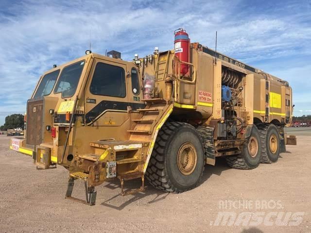  EMT 600 Вантажівки-цистерни