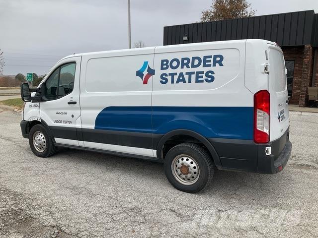 Ford  Фургони