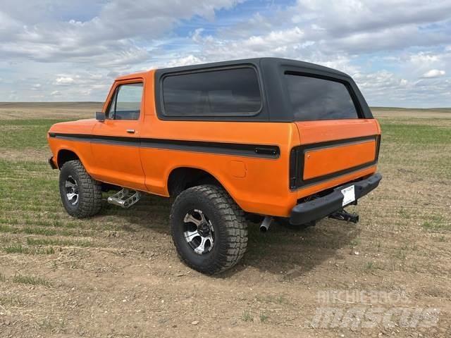Ford Bronco Автомобілі