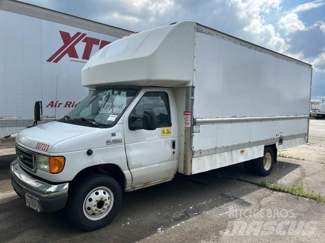 Ford E-350 Панельні фургони