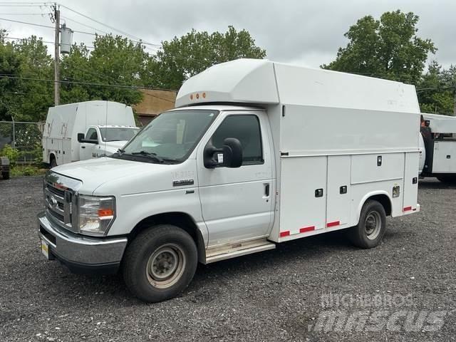 Ford E-350 Пікапи / Бічне розвантаження